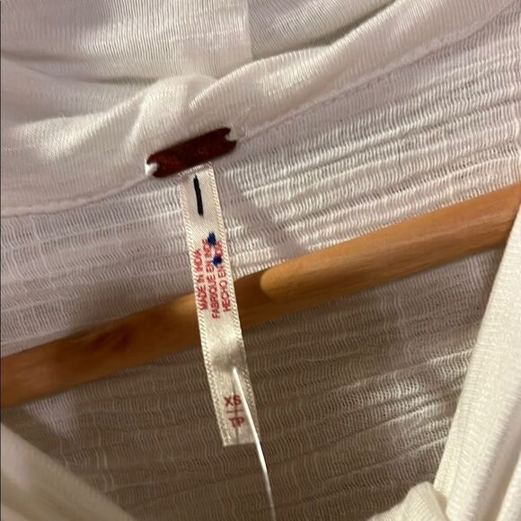 Free People White Flowing Blouse - Picture 4 of 12